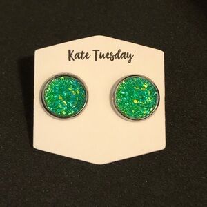 5/$20 green‎ sparkle stud earrings